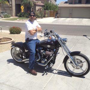 Meet your Posher, Santos